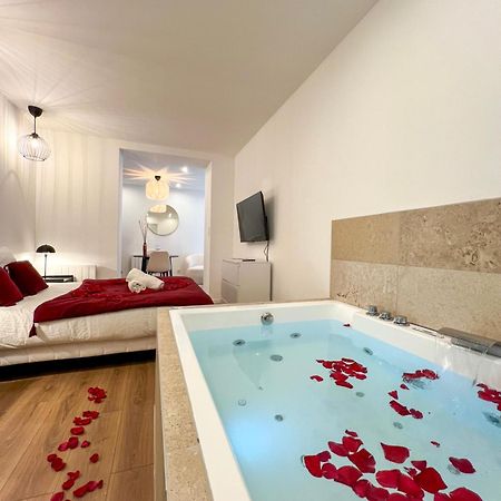 דירות סן-אטיין Bibemus Casa Maja - Baignoire Balneo - Parking - Terrasse מראה חיצוני תמונה