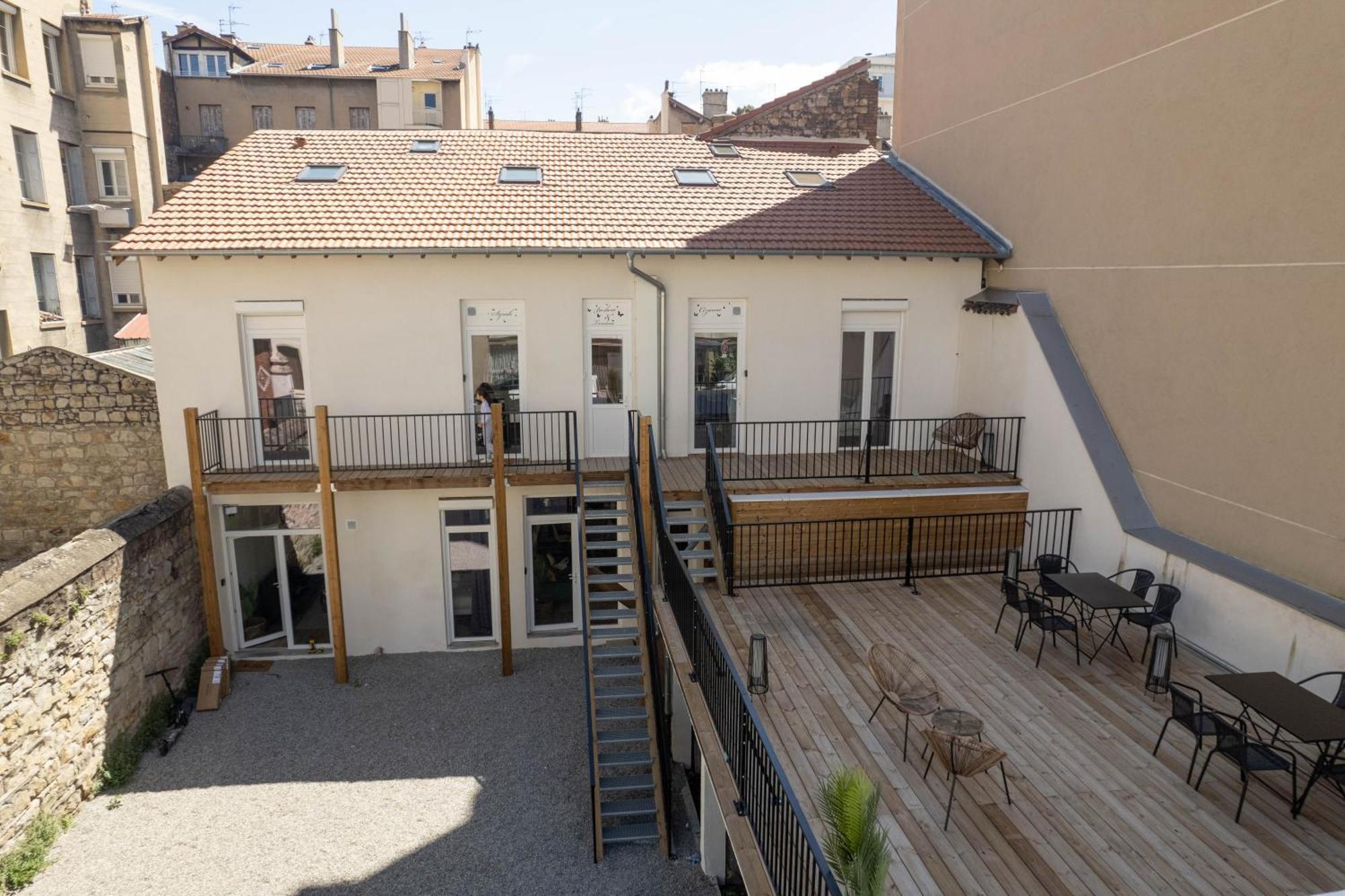 דירות סן-אטיין Bibemus Casa Maja - Baignoire Balneo - Parking - Terrasse מראה חיצוני תמונה