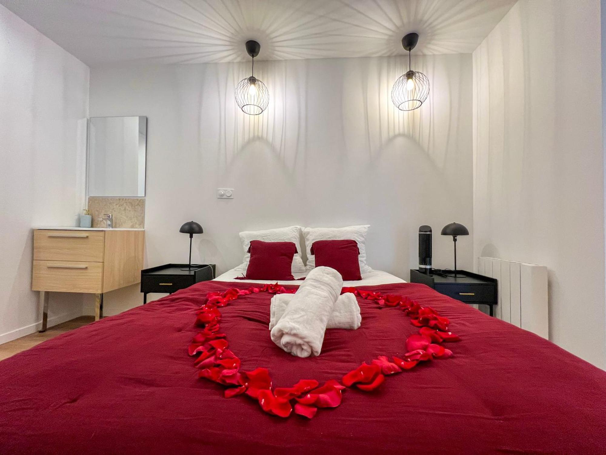 דירות סן-אטיין Bibemus Casa Maja - Baignoire Balneo - Parking - Terrasse מראה חיצוני תמונה